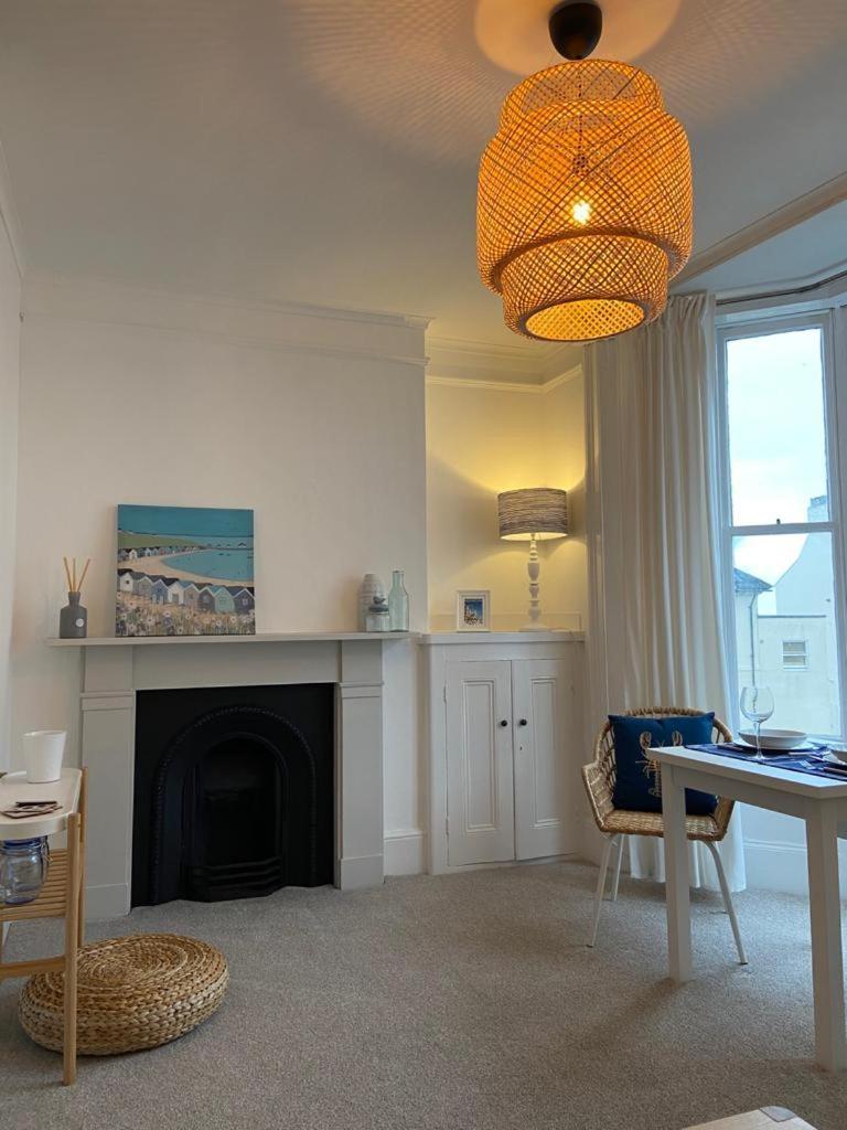 Centrally Located, Comfortable Apartment Near Station, Beach And North Laines Brighton Habitación foto